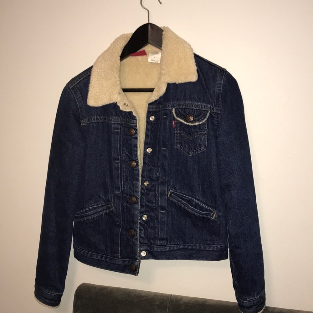 Trucker Levi jacket with faux fur